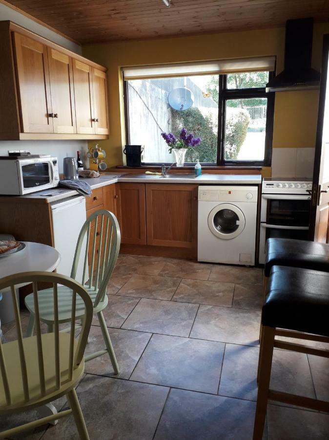 Antig Beag Villa Kilmacthomas Bagian luar foto